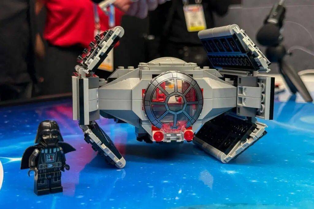 脑这是半世纪以来最大的一次进化开元棋牌乐高往积木里塞了个电(图9)